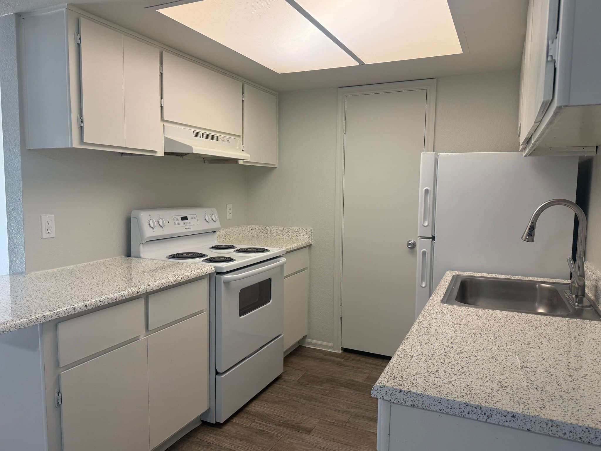 Peoria Apartment: 9231 N 99th Ave