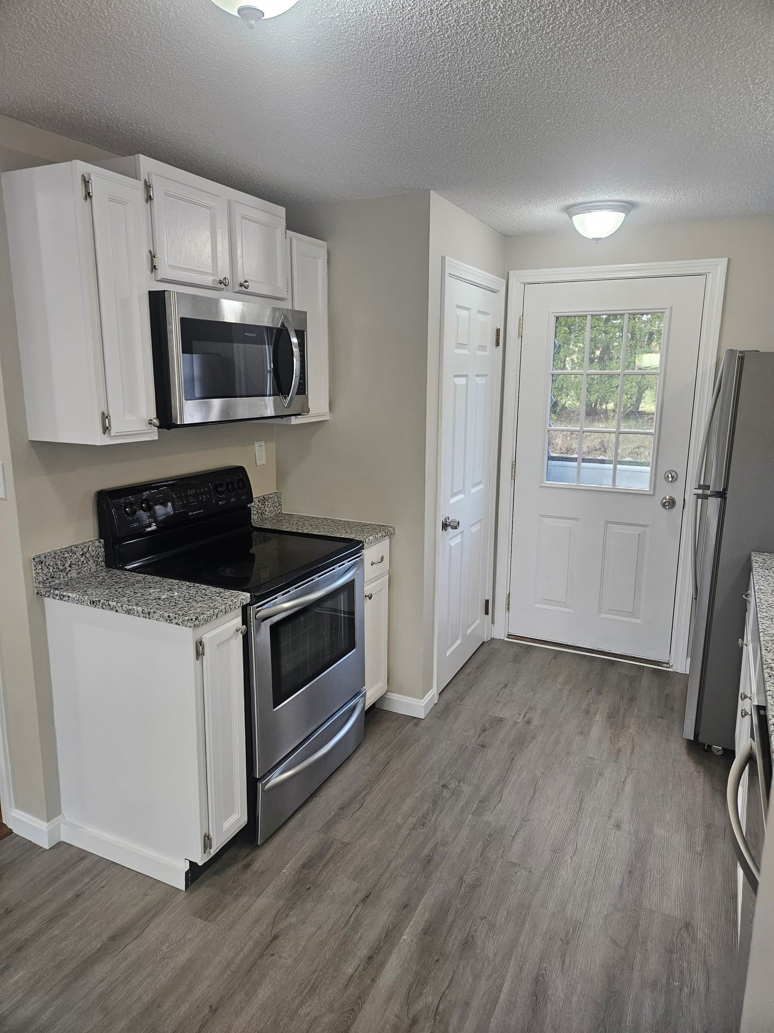 Paxton House: 264 Richards Ave