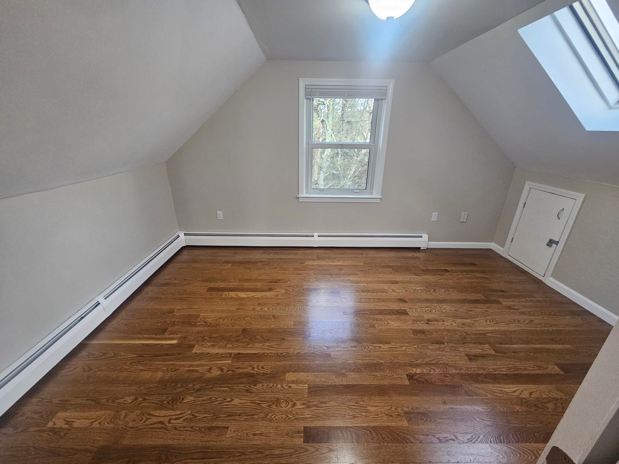 Paxton House: 264 Richards Ave