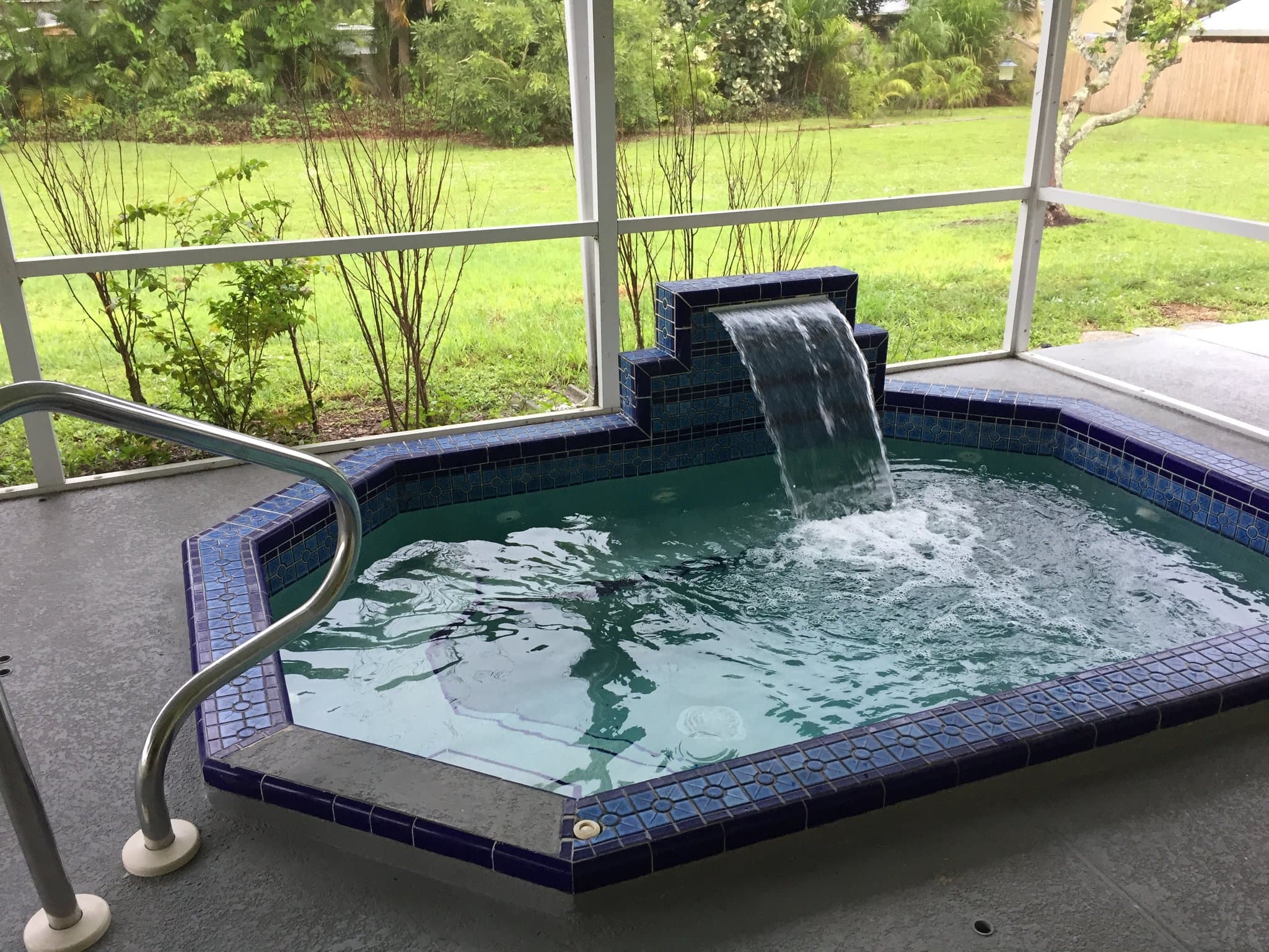 Naples House: 5232 RAINTREE LANE