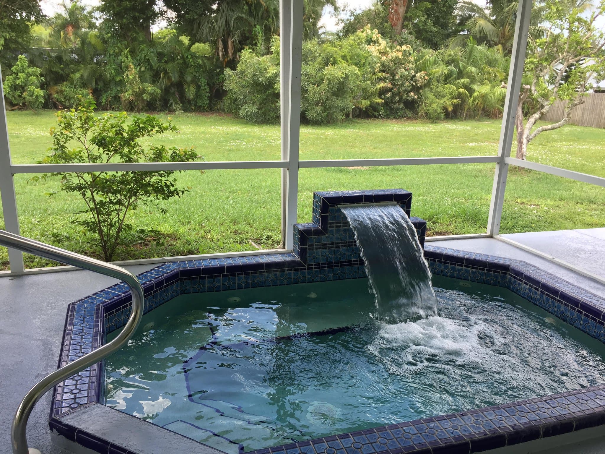 Naples House: 5232 RAINTREE LANE