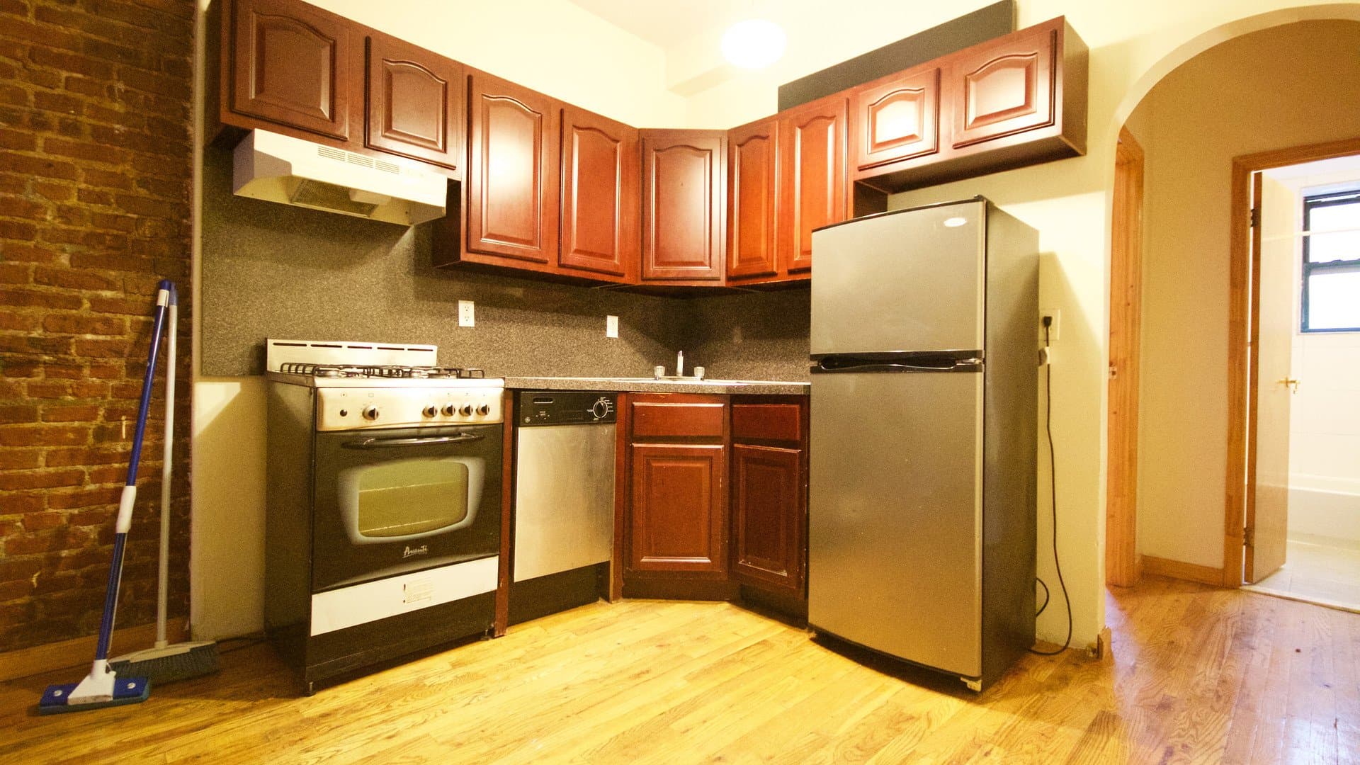 brooklyn Apartment: 891 Bergen Street