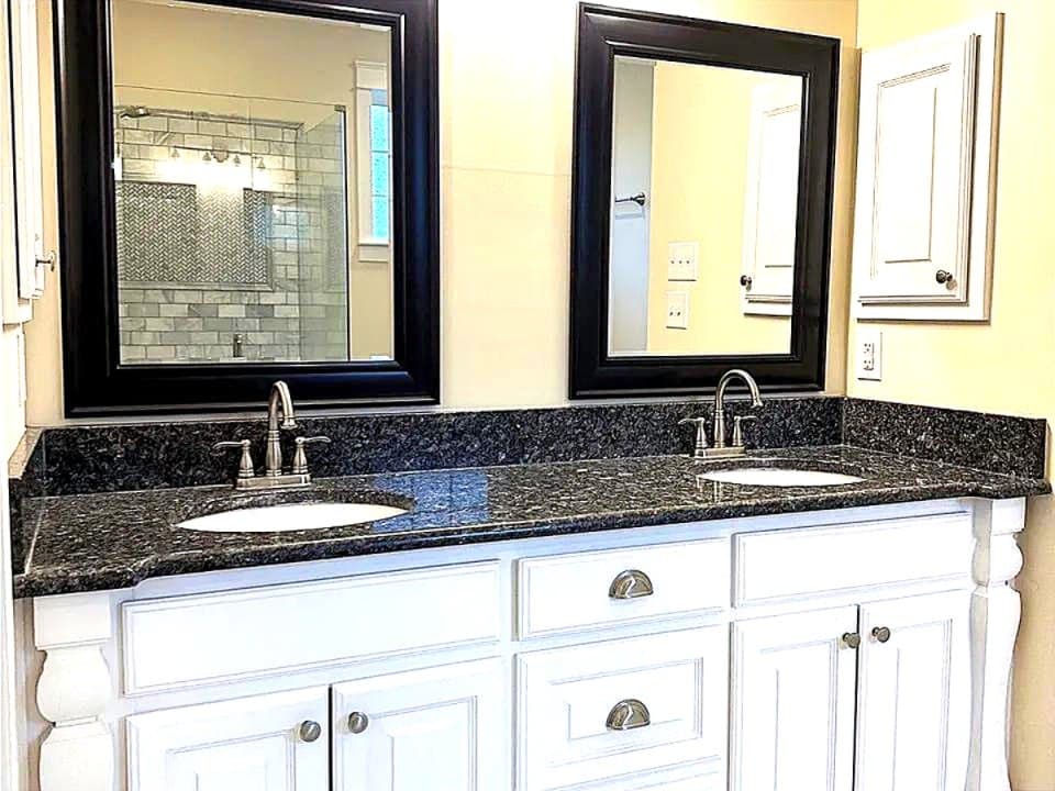 Anna House: 1622 Taylor Blvd