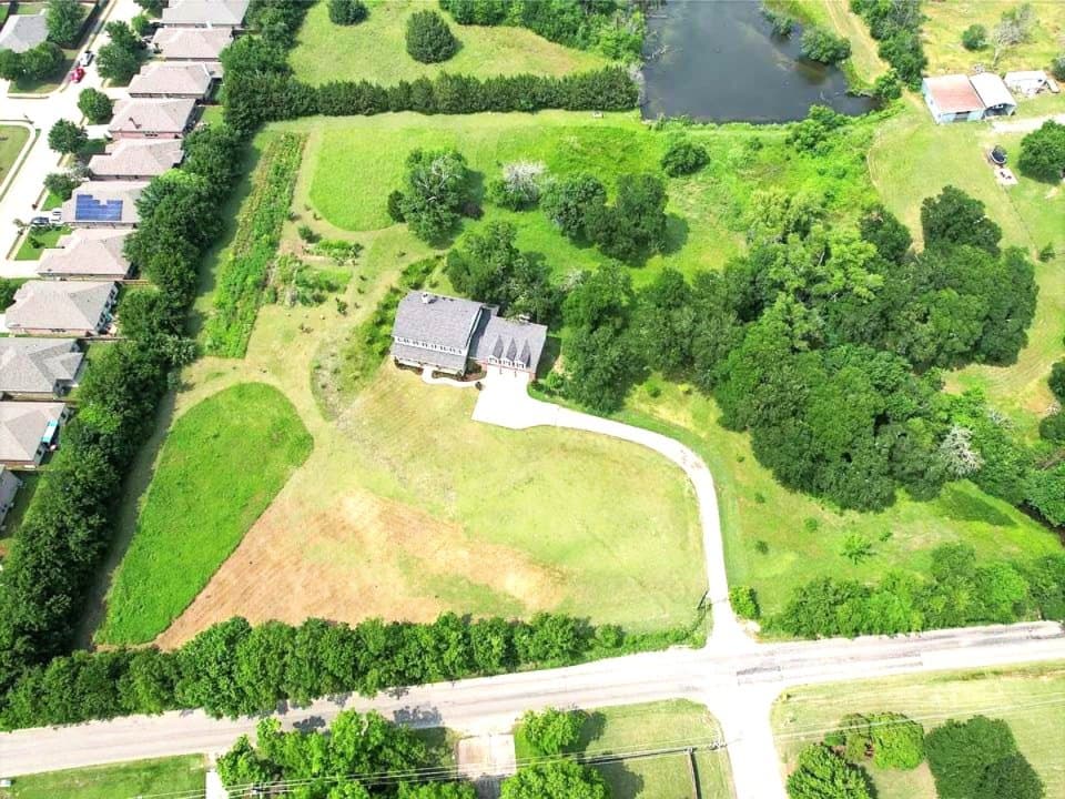 Anna House: 1622 Taylor Blvd