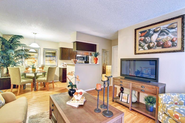 Austin Apartment: 2015 Cedar Bend dr.