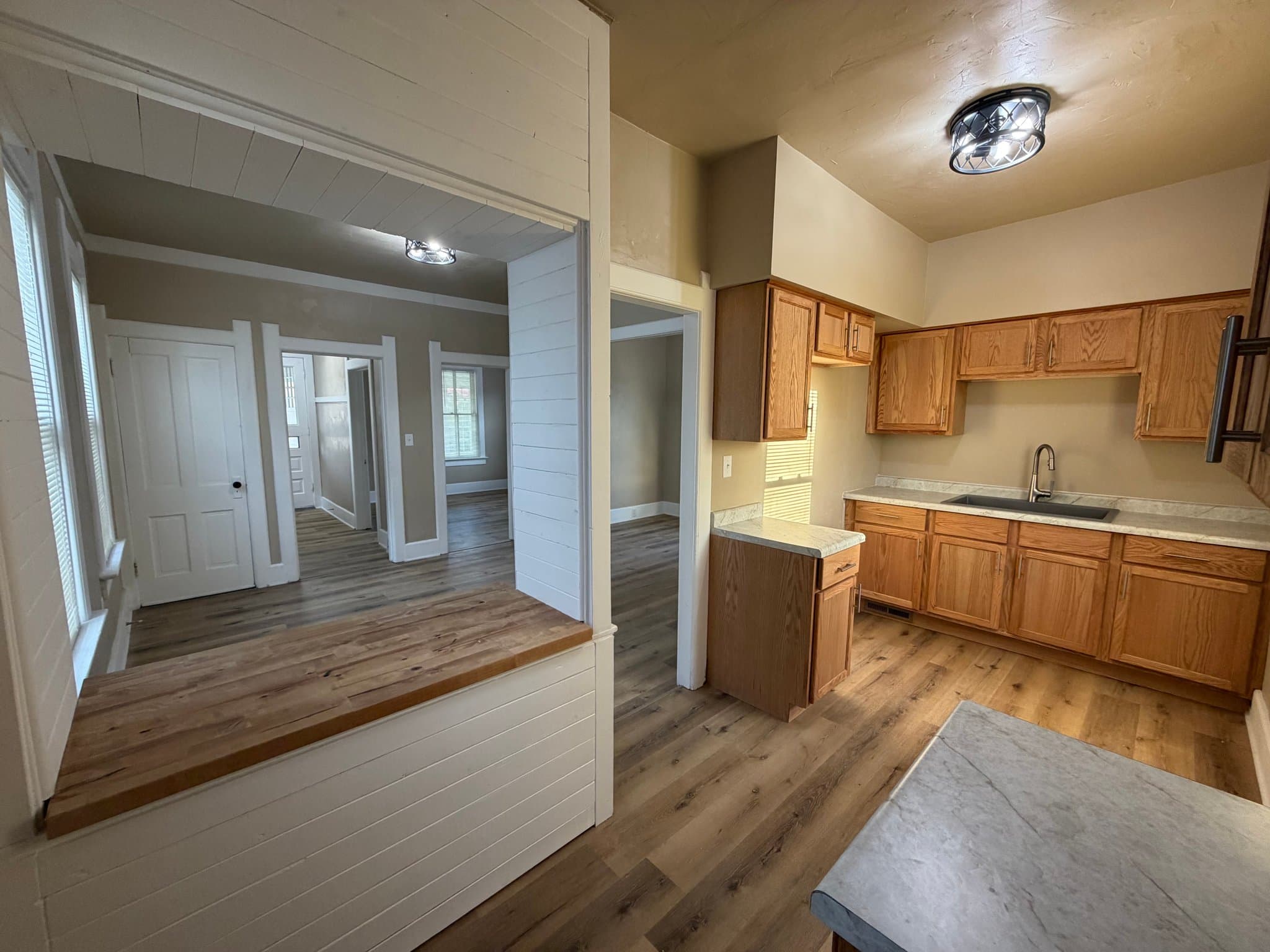 Manitowoc House: 708 North 10th St