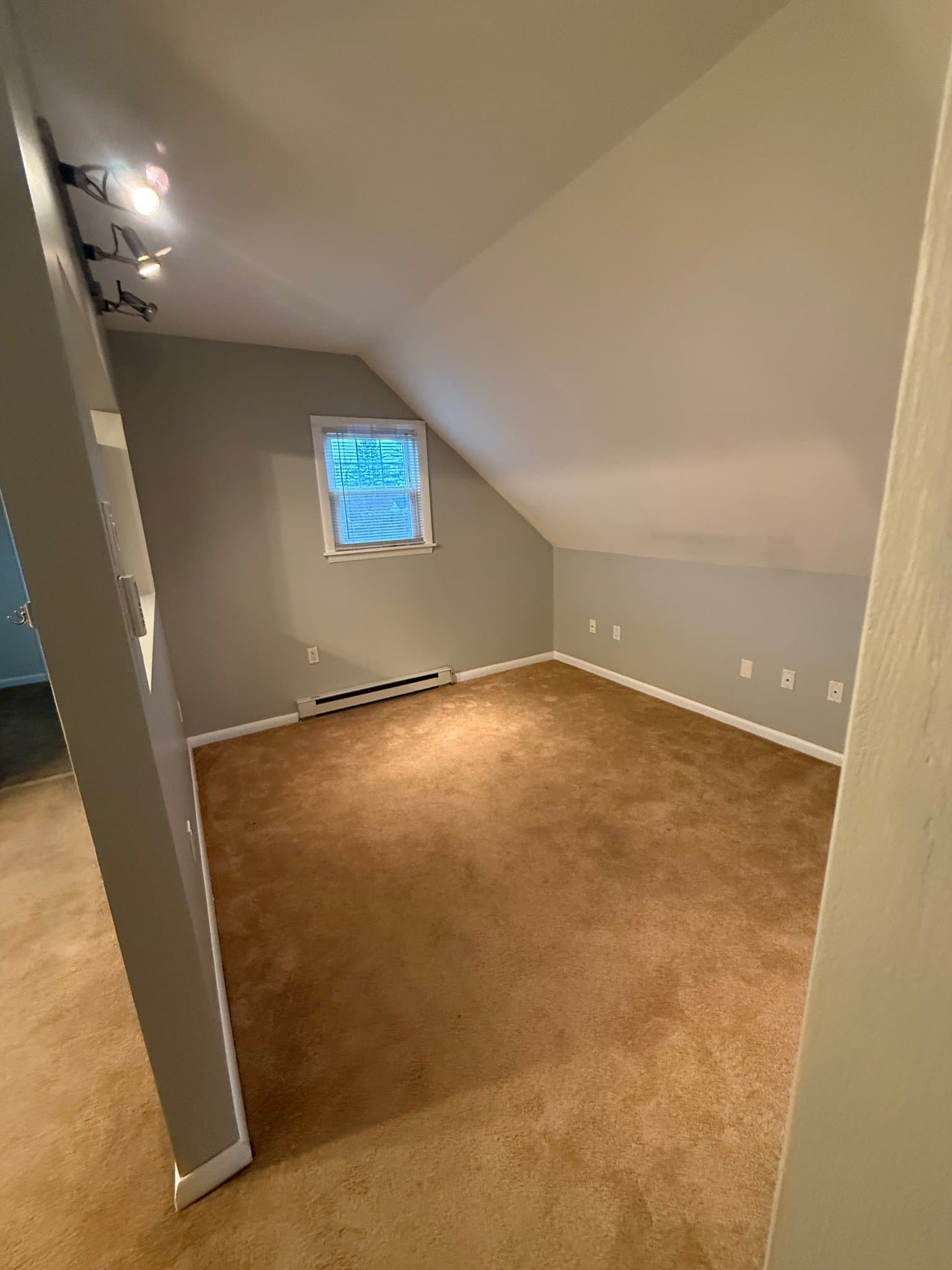 Manchester Apartment: 0 Leyte Street