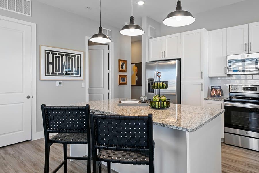 Arlington Apartment: 8200 Glenn Day Dr
