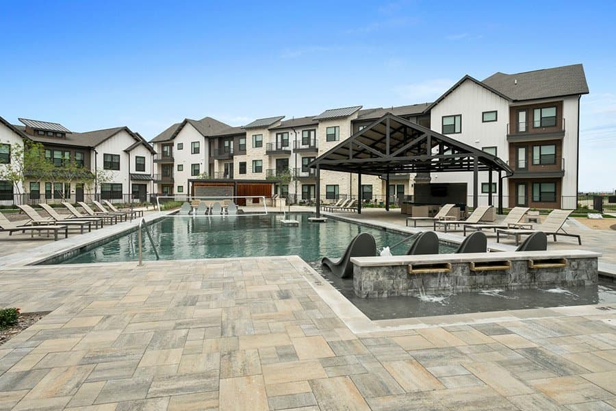 Arlington Apartment: 8200 Glenn Day Dr