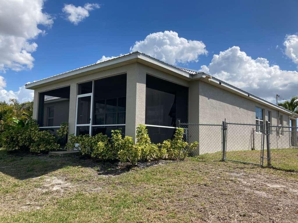 Cape Coral House: 2637 NW 1st St Cape Coral, FL 33993
