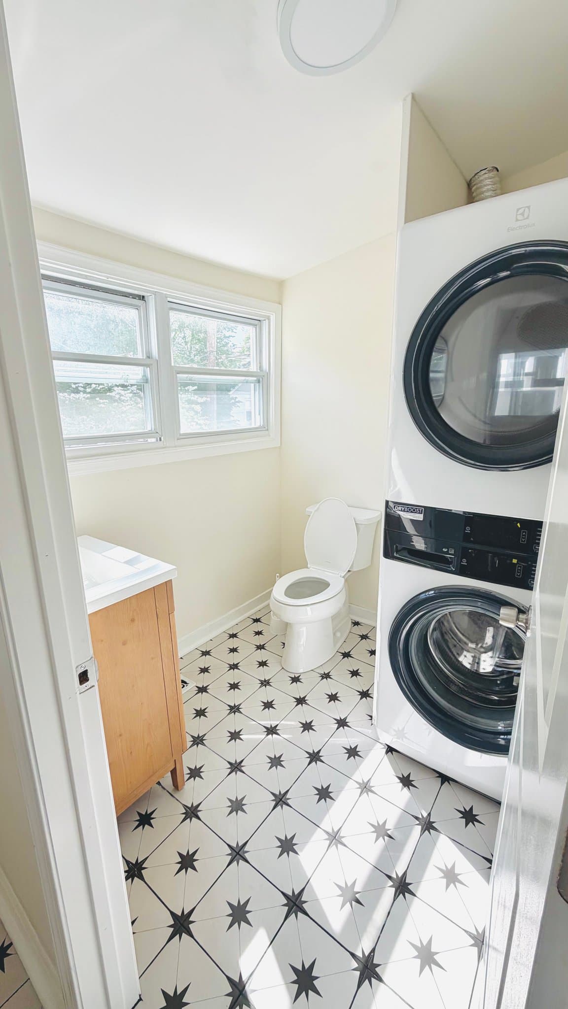 West Mount Airy Townhome: 7136 Bryan St