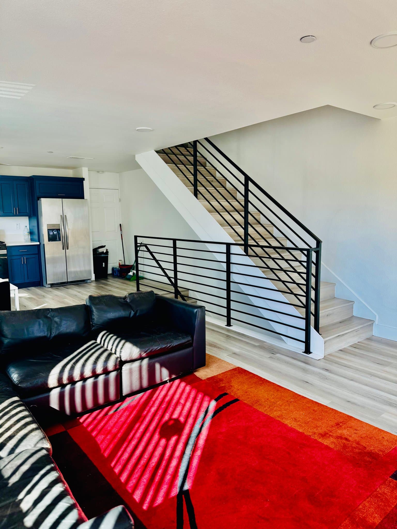 Los Angeles Single Room: 215 E 29th Street