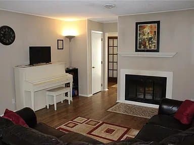 Muncie House: 2113 W. Christy Lane