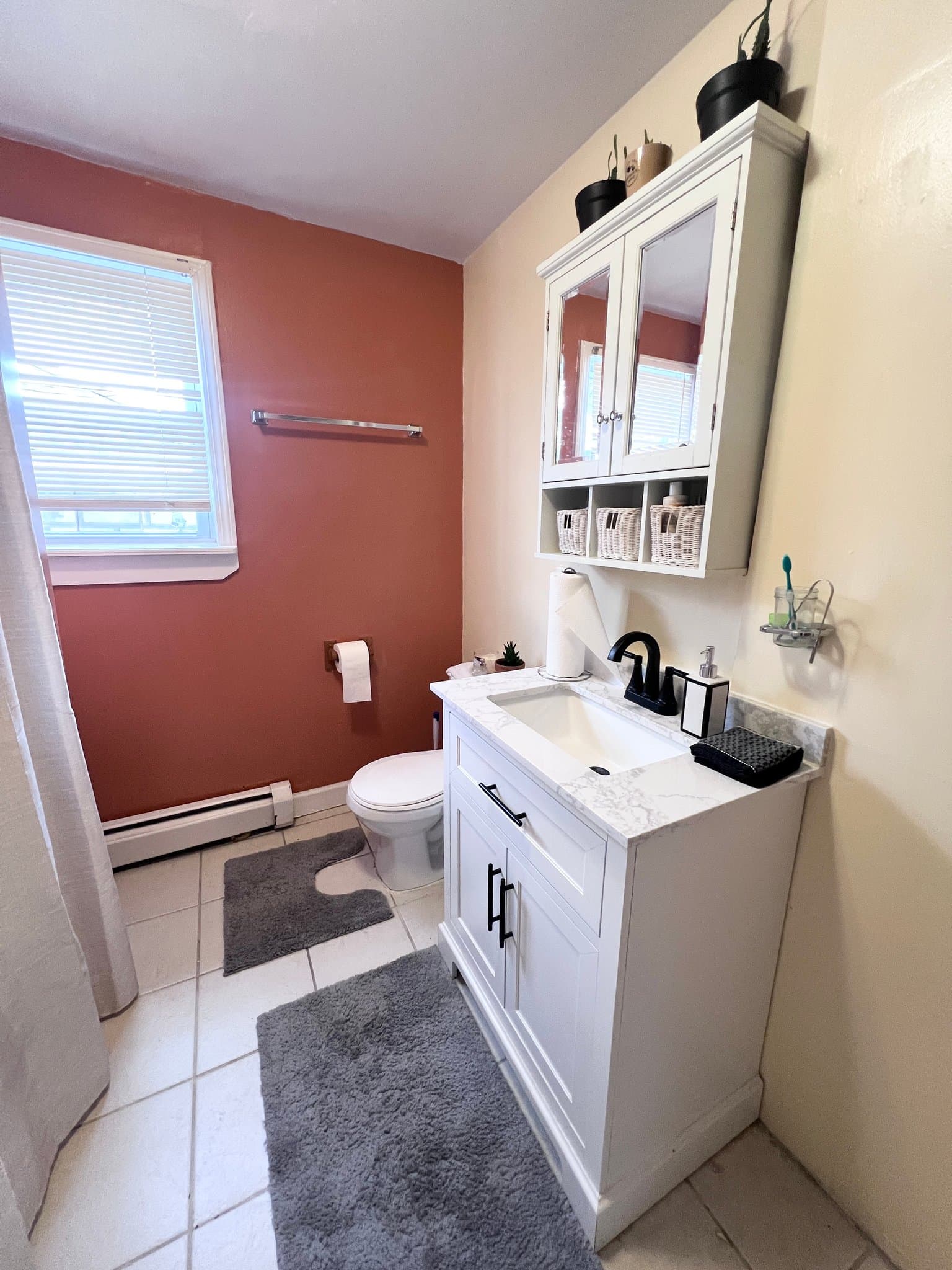 Providence Single Room: 206 California Ave