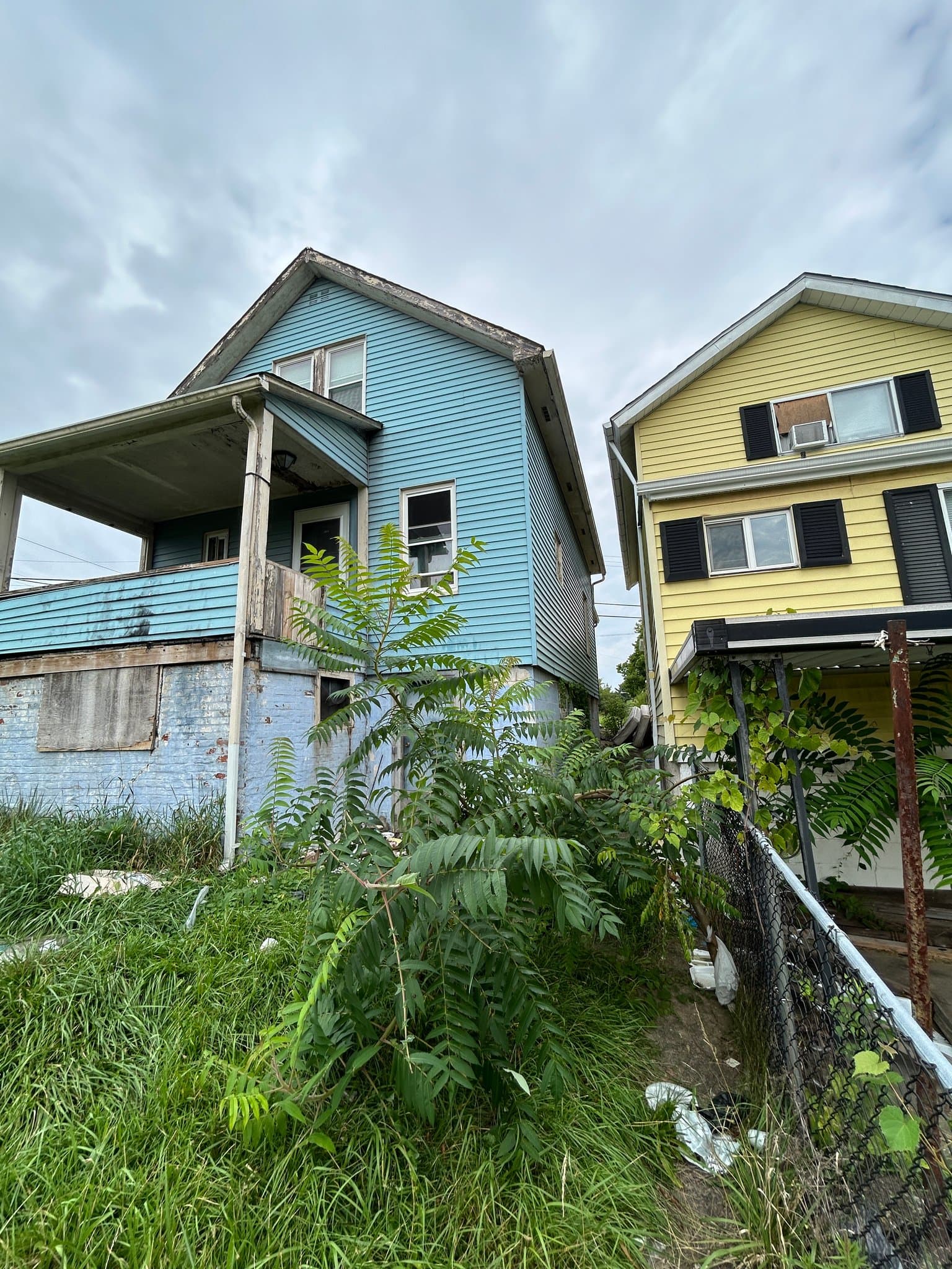 Duquesne House: 951 High St