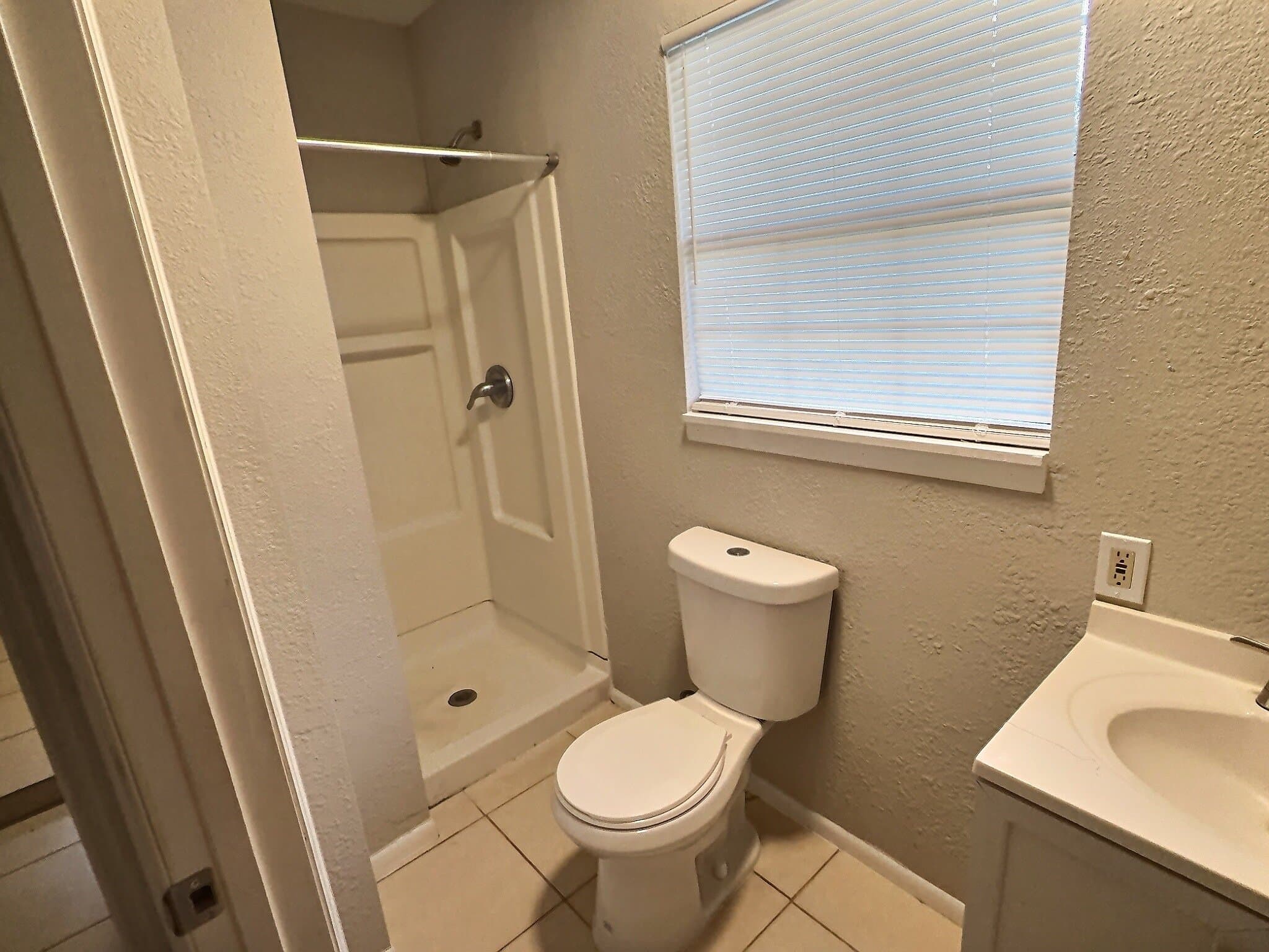 Orlando Single Room: 102 Quintard Ave