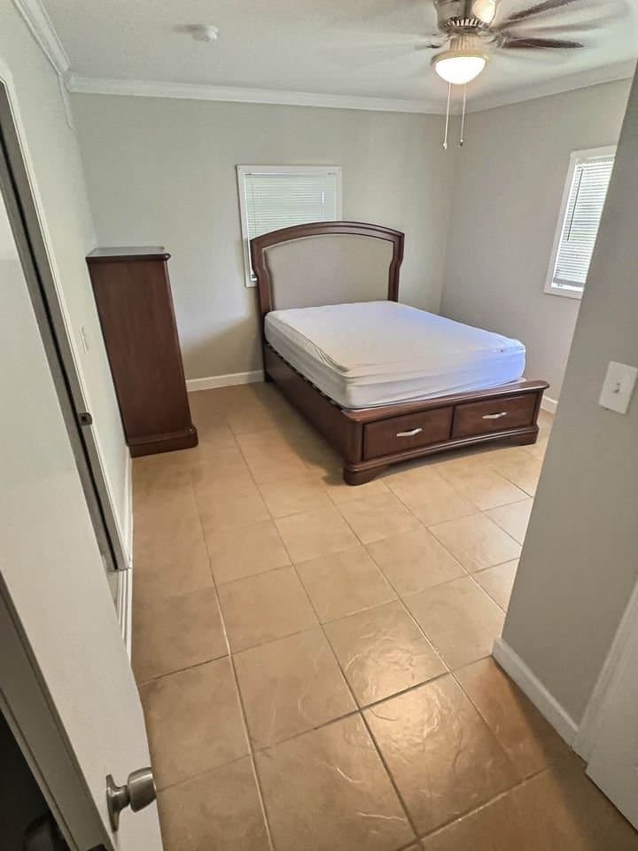 Orlando Single Room: 102 Quintard Ave