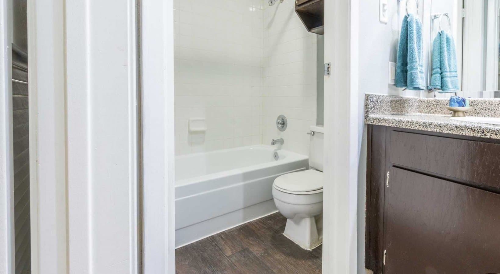 Arlington Apartment: 1249 Enclave Cir