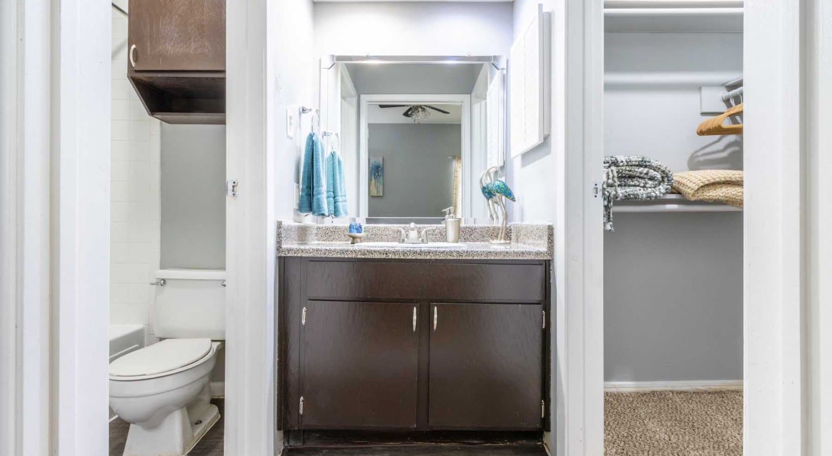 Arlington Apartment: 1249 Enclave Cir