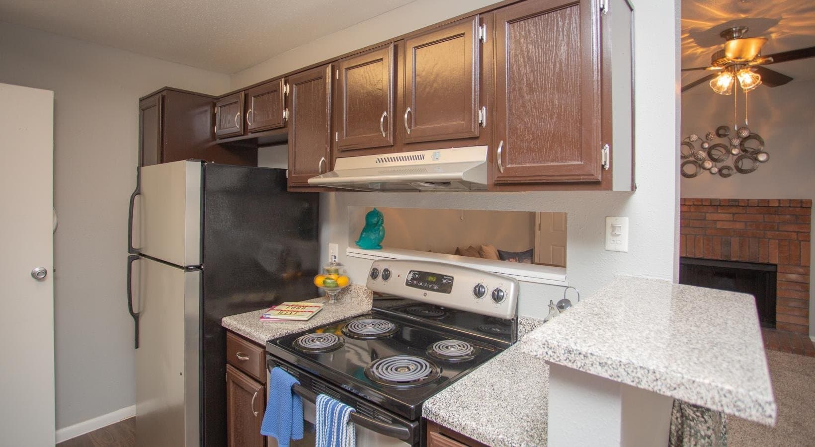 Arlington Apartment: 1249 Enclave Cir