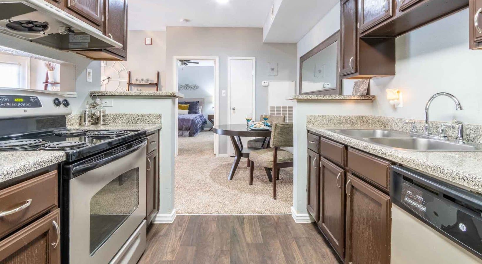Arlington Apartment: 1249 Enclave Cir