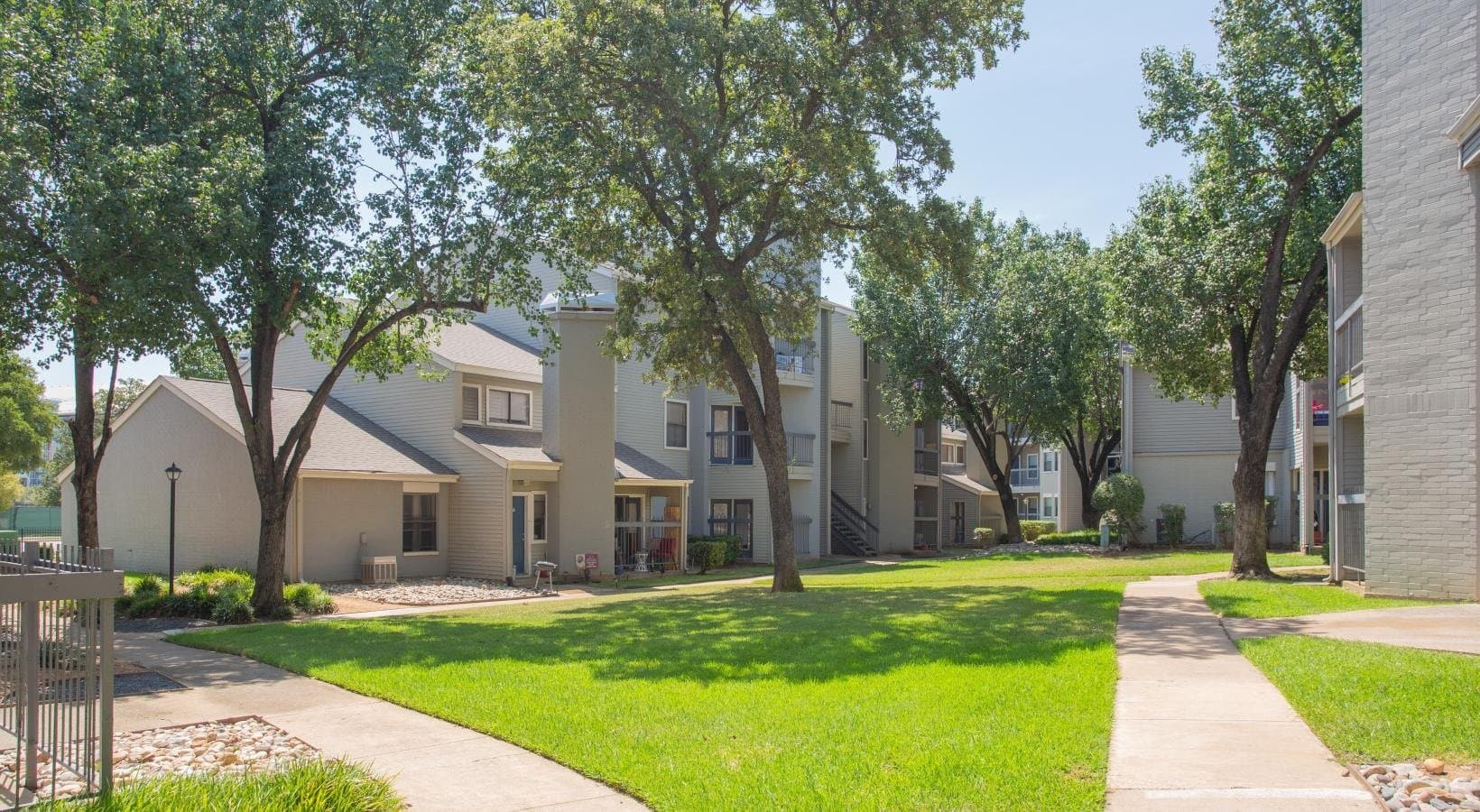 Arlington Apartment: 1249 Enclave Cir