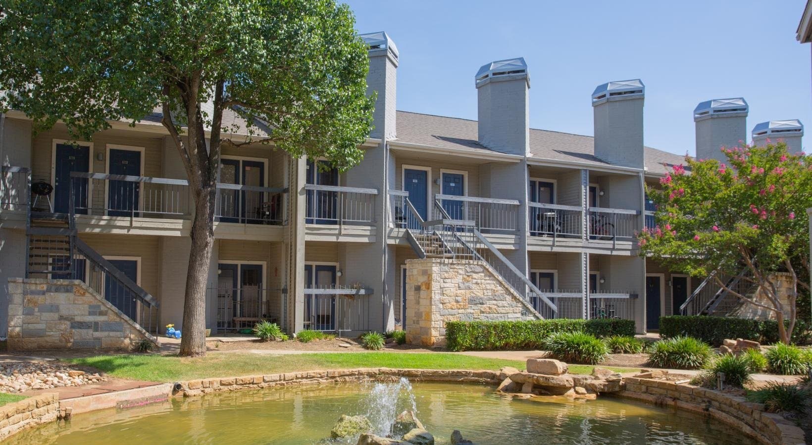 Arlington Apartment: 1249 Enclave Cir