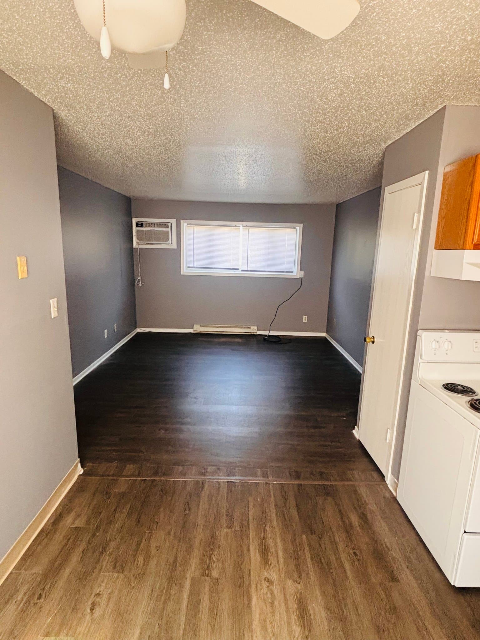 Red Oak Multiplex: 1660 E summit st