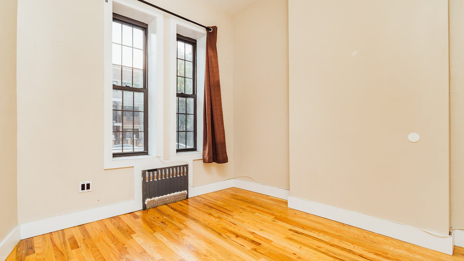 brooklyn Apartment: 1154 Gates Ave