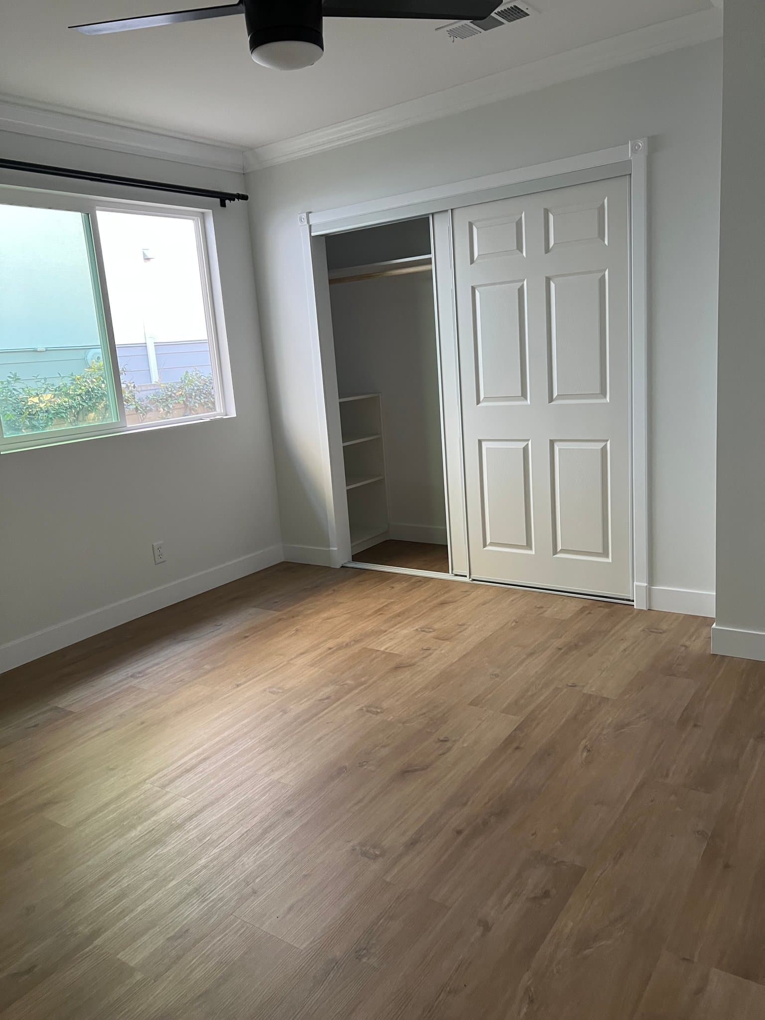 Los Angeles House: 951 North Oxford Ave