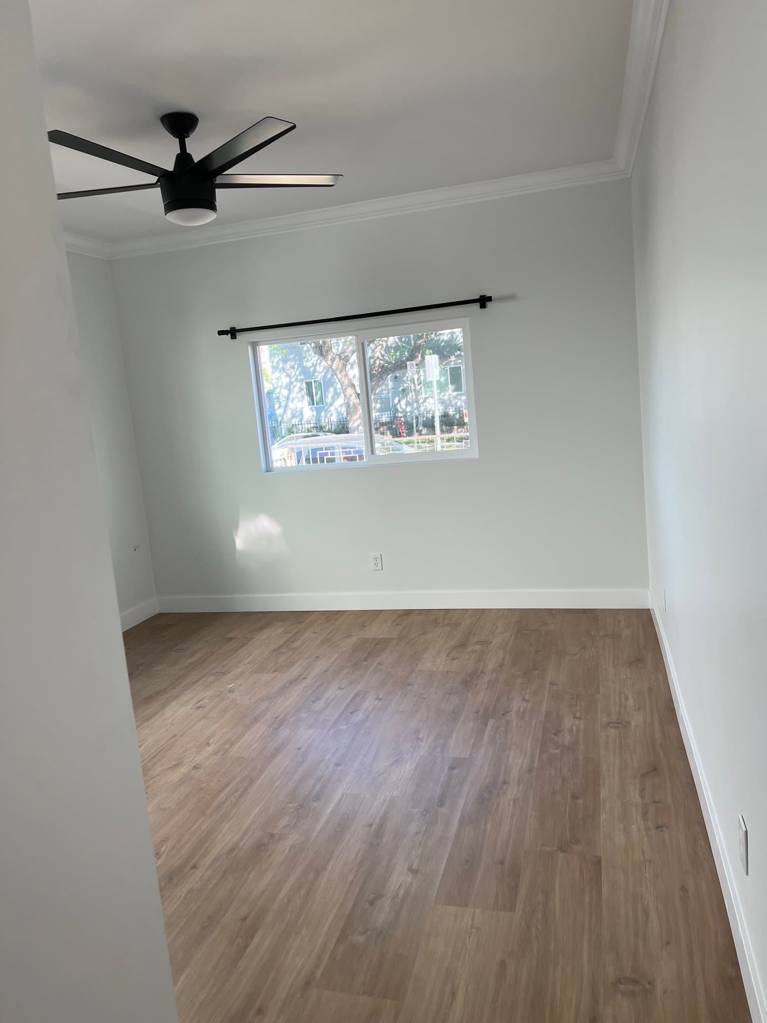 Los Angeles House: 951 North Oxford Ave