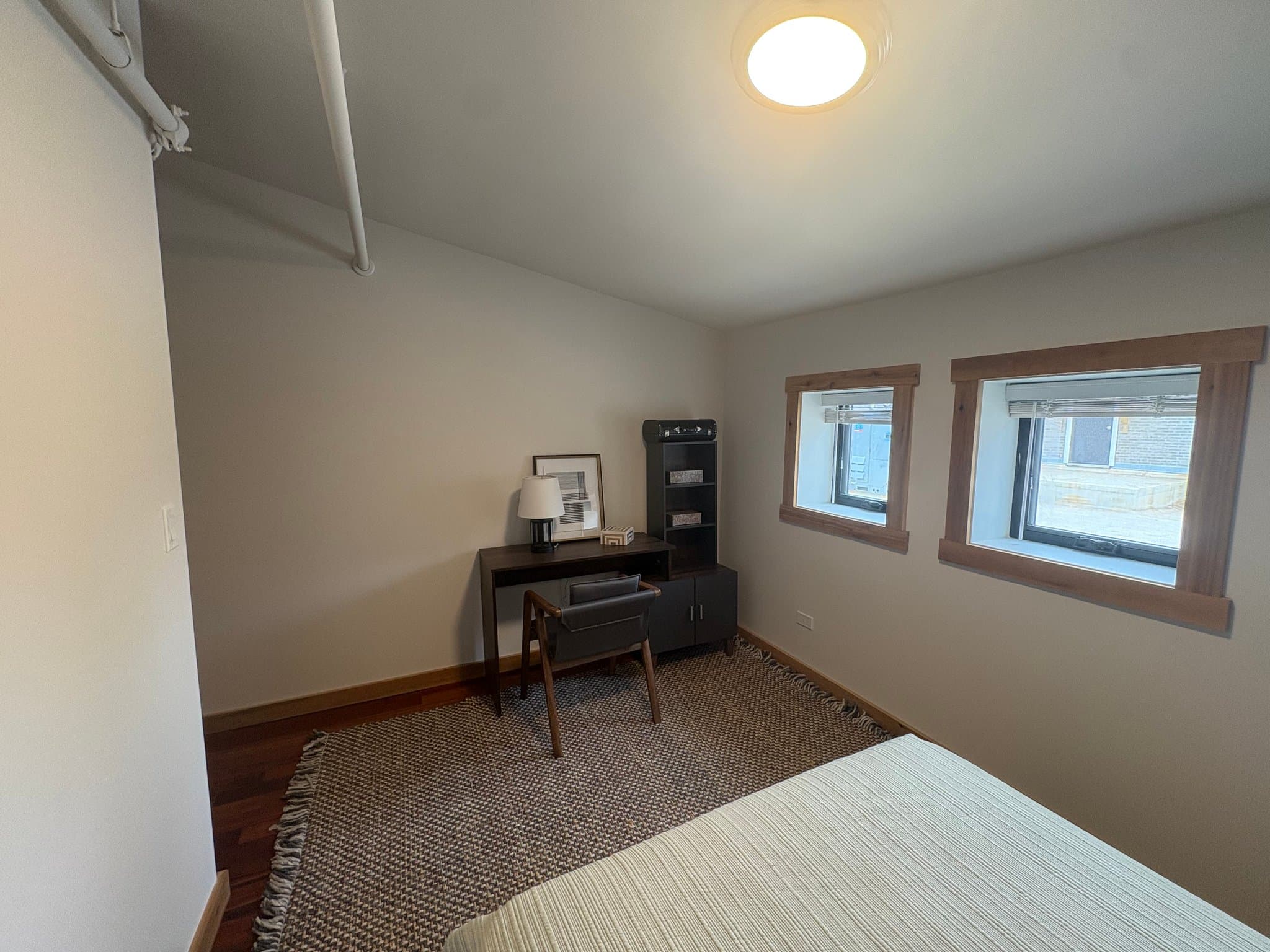 Chicago Apartment: 4611 S. Ellis Avenue