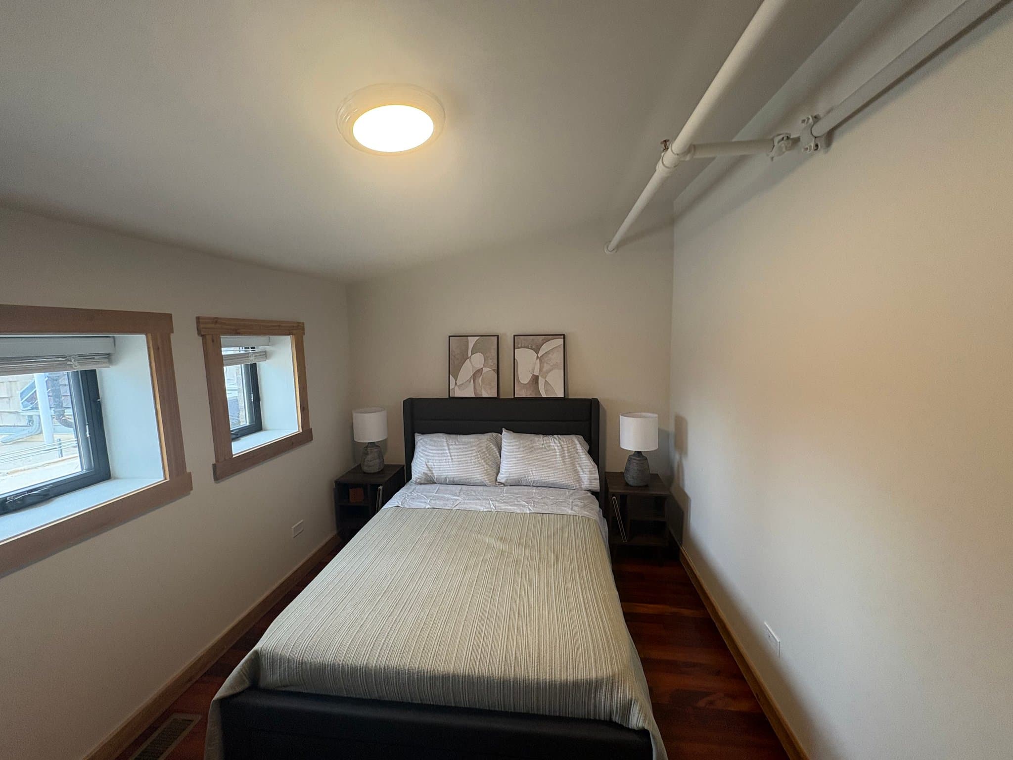 Chicago Apartment: 4611 S. Ellis Avenue