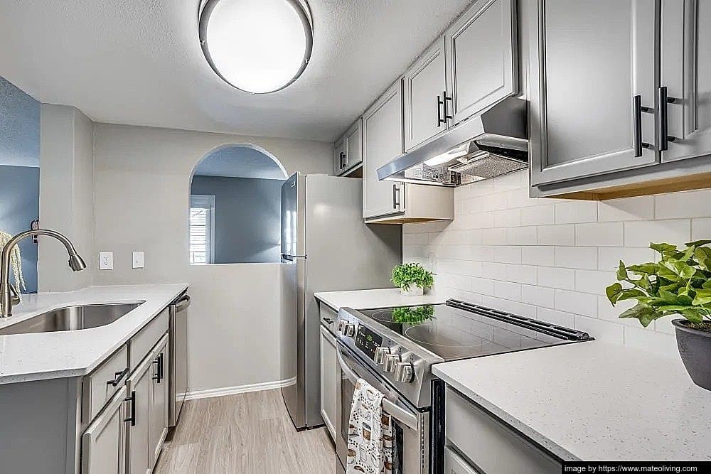 Arlington Apartment: 2007 Springcrest Dr