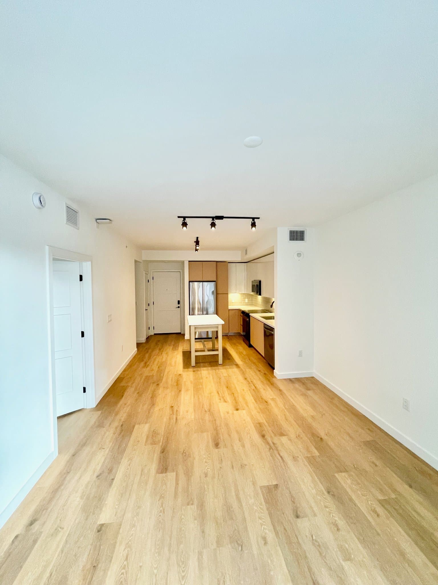 North Miami Apartment: 1785 NE 124 Street