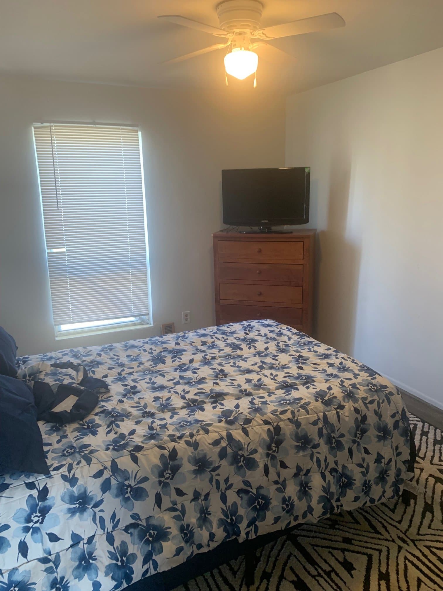 Dayton Single Room: Weaver,St 1806