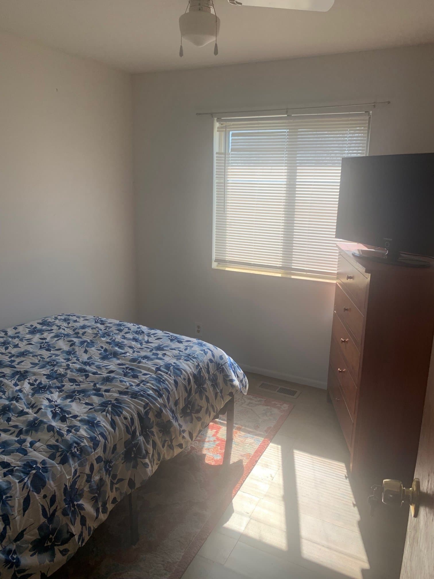Dayton Single Room: Weaver,St 1806