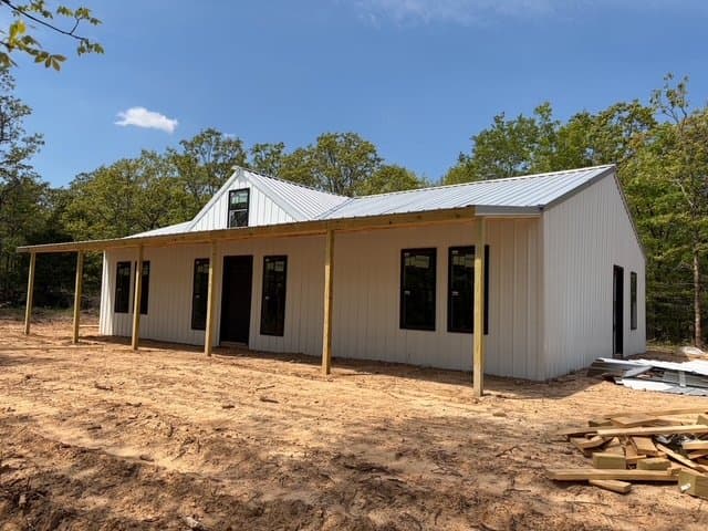 Conway House: 447 Stone Mountain Road