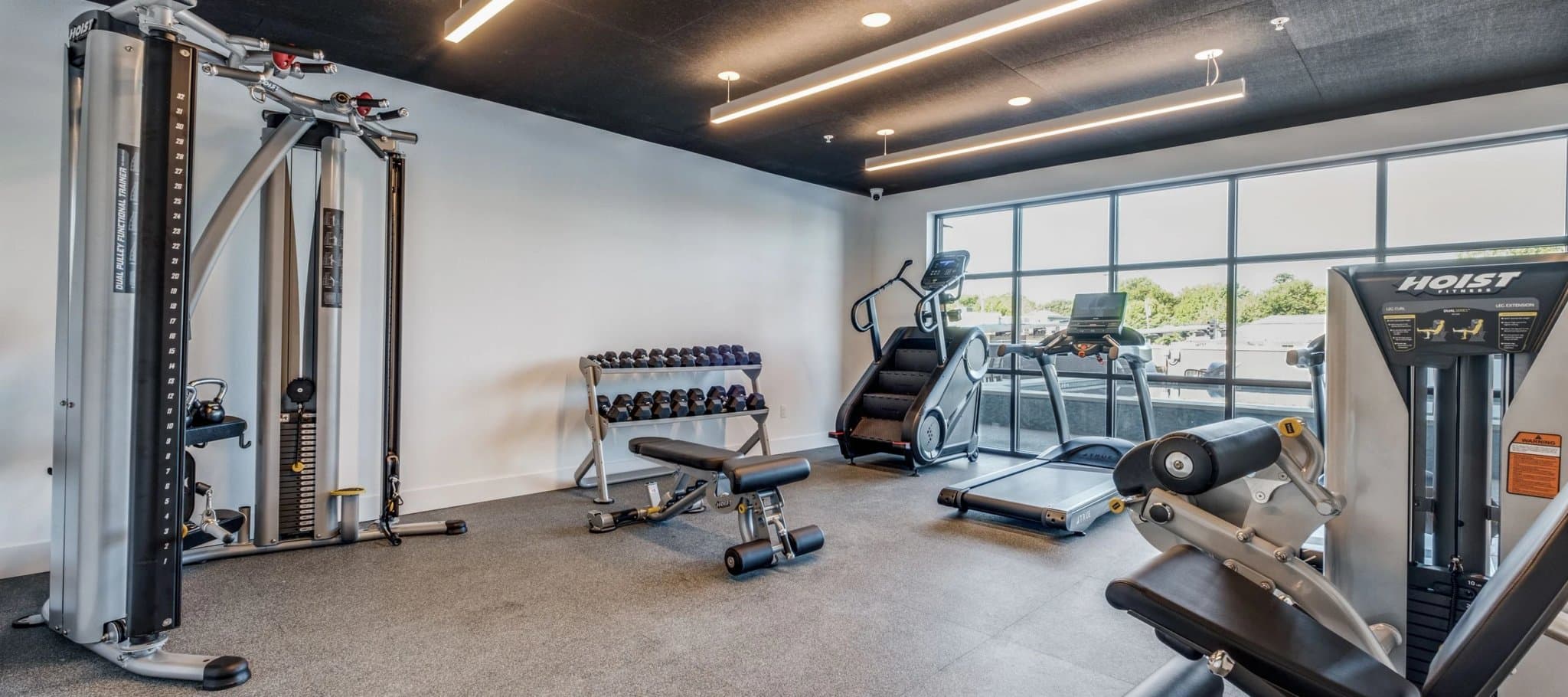 Dallas Apartment: 1100 North Zang Boulevard