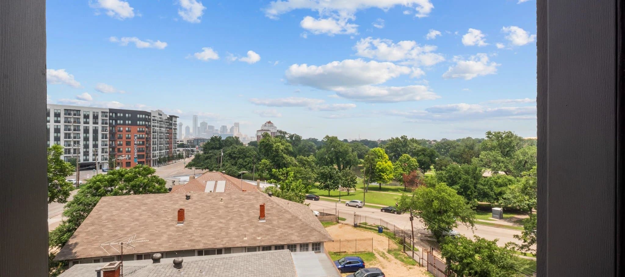 Dallas Apartment: 1100 North Zang Boulevard
