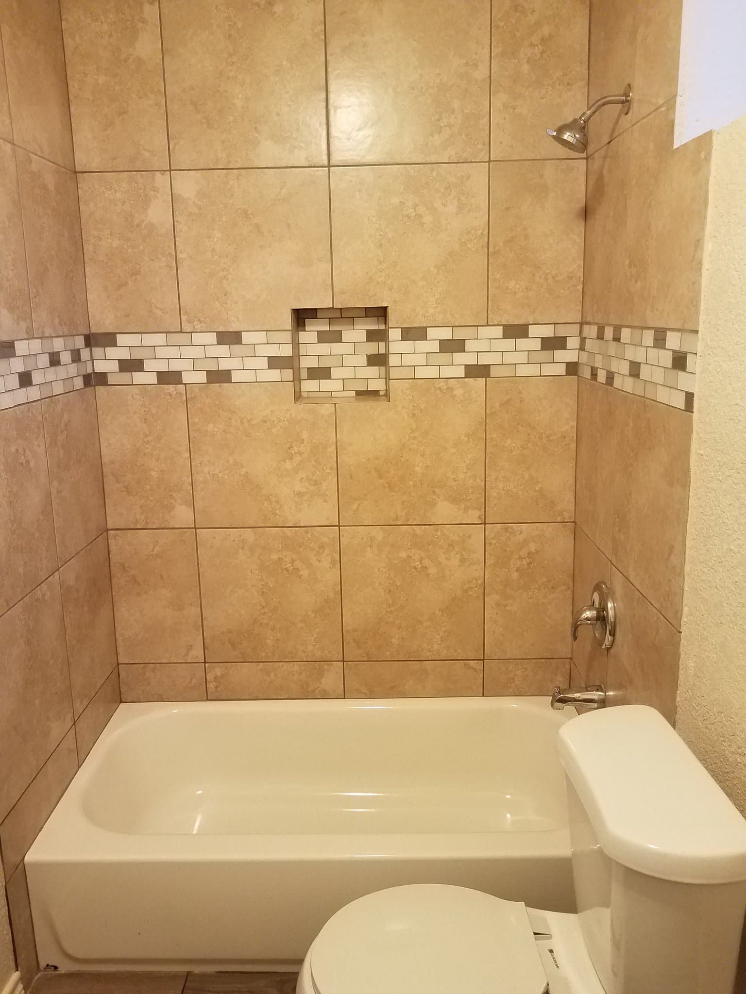 San Antonio House: 418 E Highland Blvd
