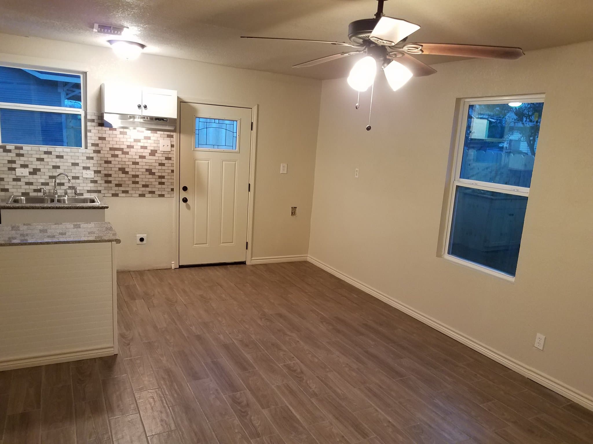 San Antonio House: 418 E Highland Blvd