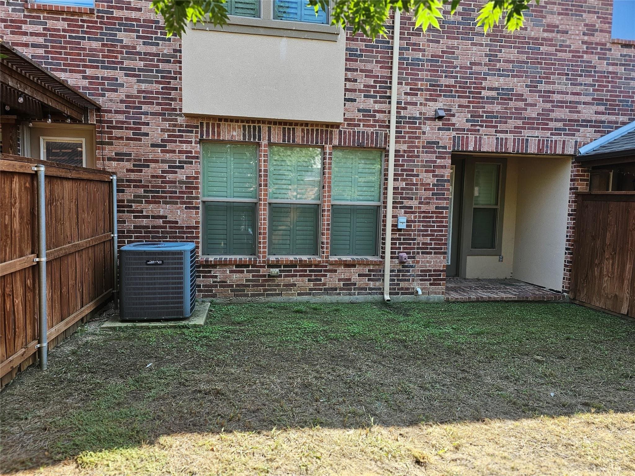 Allen Townhome: 1038 Audrey Way