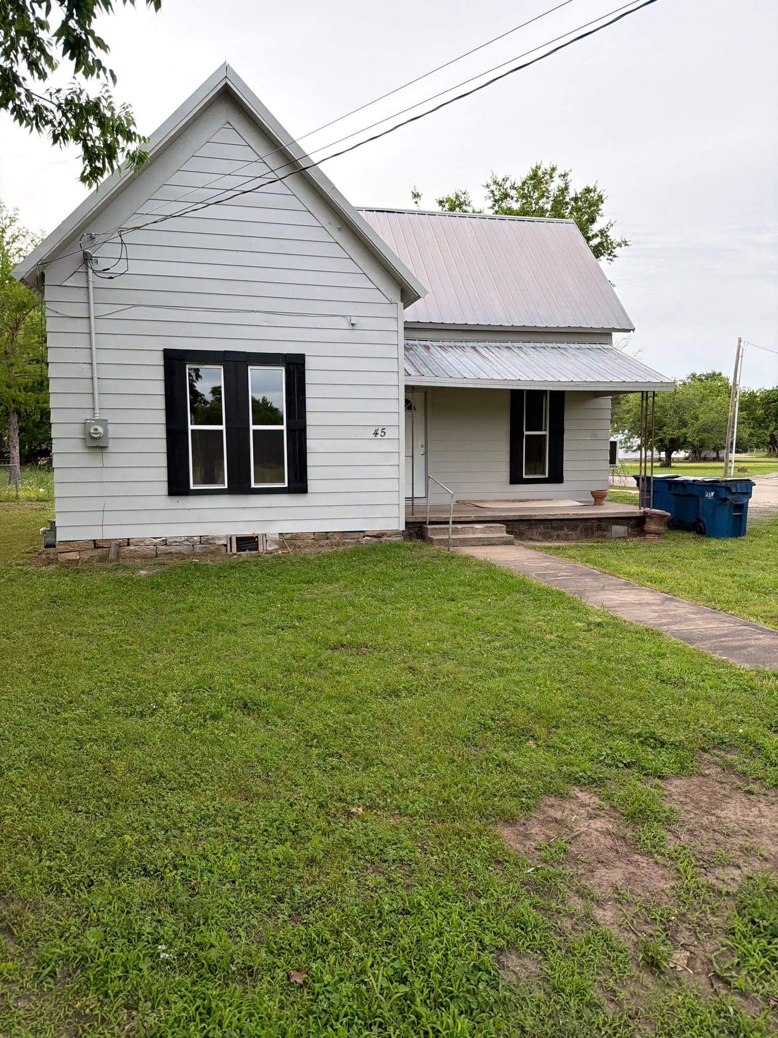 McAlester House: 45 E Smith Ave