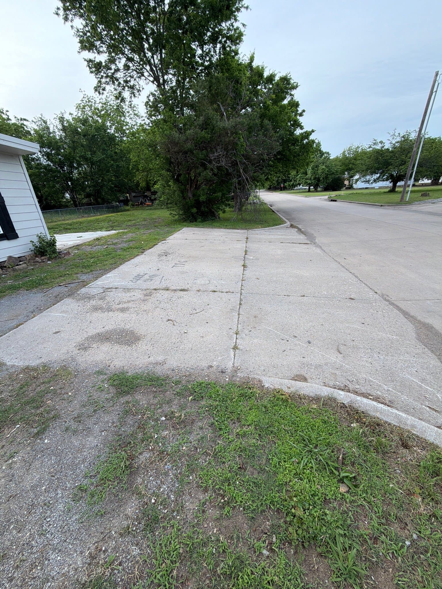 McAlester House: 45 E Smith Ave
