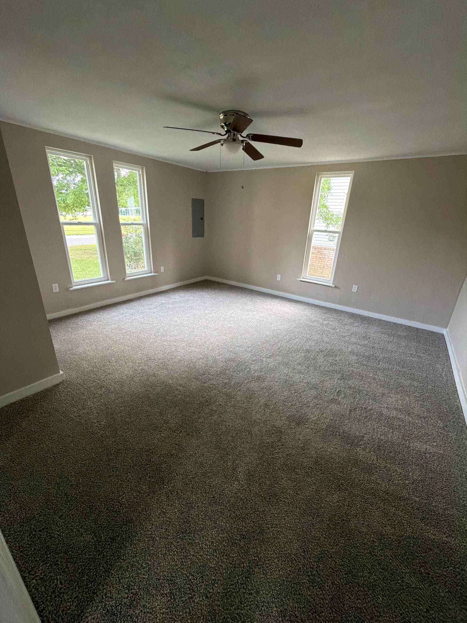 McAlester House: 45 E Smith Ave