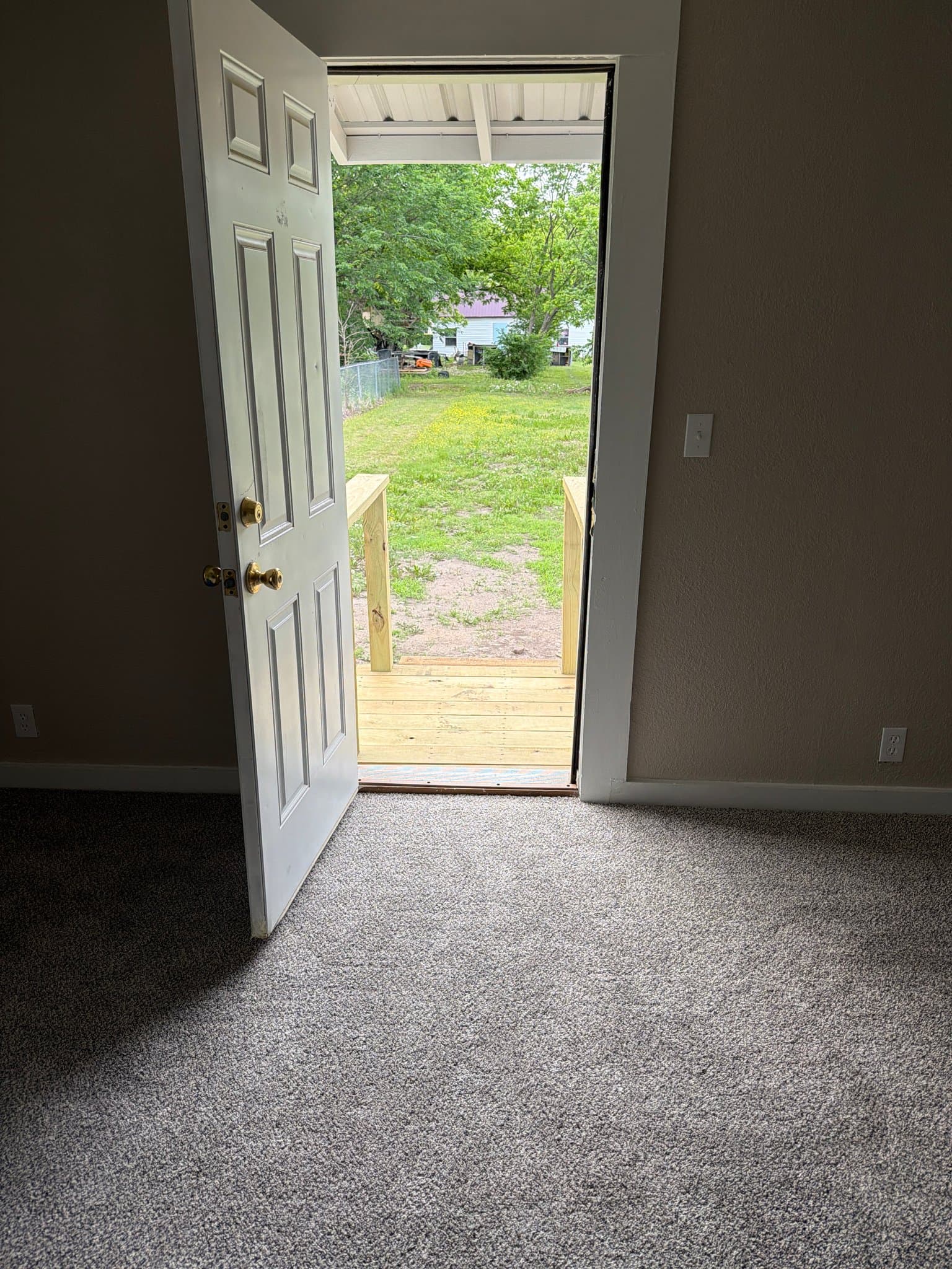 McAlester House: 45 E Smith Ave