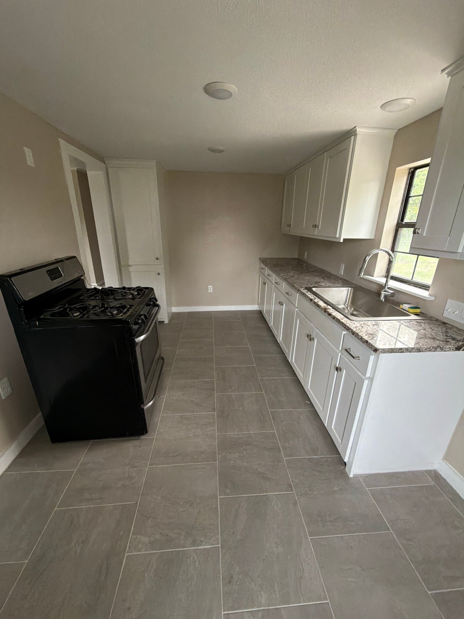 McAlester House: 45 E Smith Ave