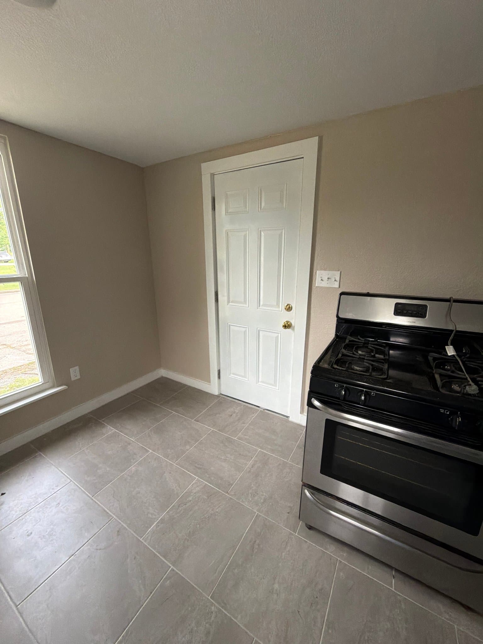 McAlester House: 45 E Smith Ave