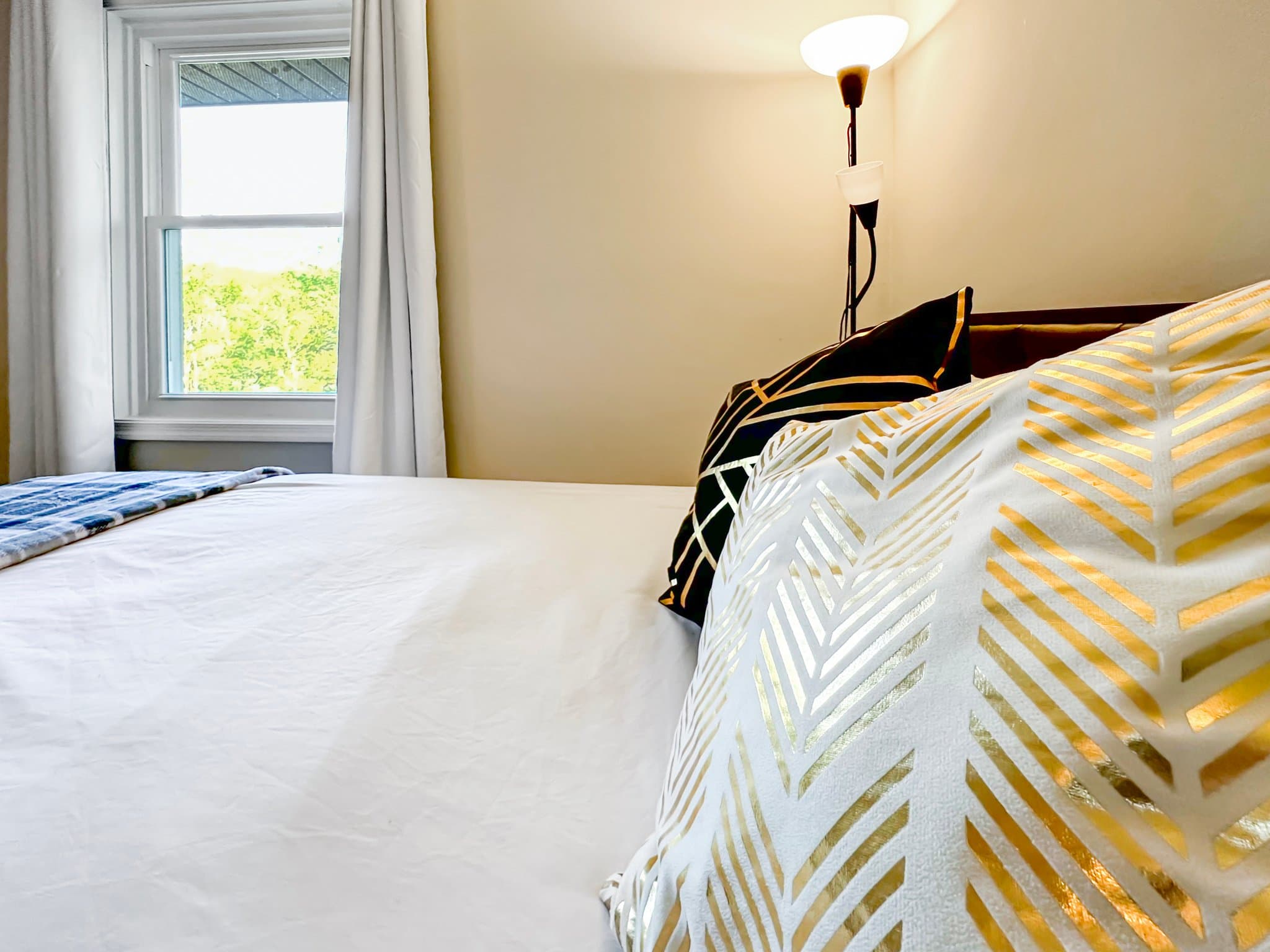 Highland House: 6636 Isle of Skye Dr, Highland MD 20777
